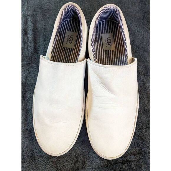 Mens UGG suede leather slip on shoes. In good condition size 12. - Picture 8 of 11